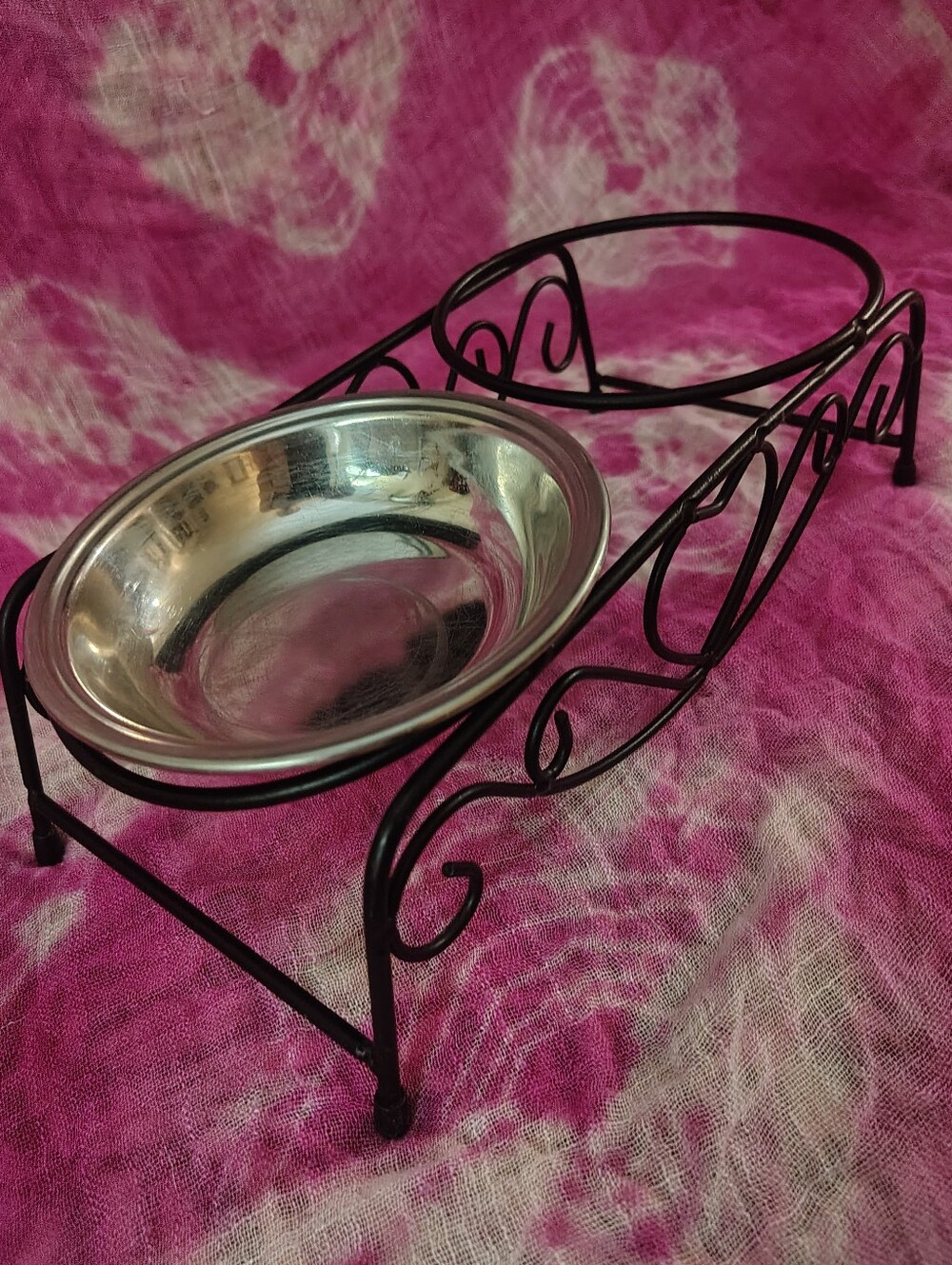 Title: Set of 2 Wrought Iron Dog Bone Raised Pet Bowl Stands Black Scrollwork